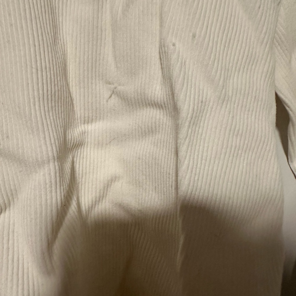 Basic white tee - Picture 3 of 3